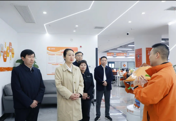 ������ӵ����߷ò�����Ӫ��ҵ